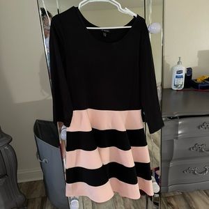 Quarter sleeve midi dress